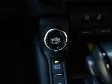 Car image 34