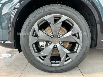 Car image 36