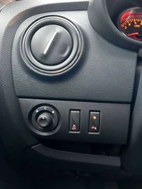 Car image 31