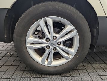 Car image 31