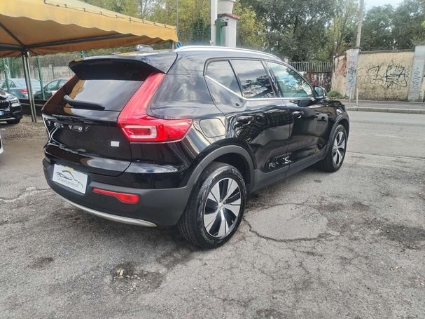 Volvo XC40 T4 Inscription Expression 155 kW image number 3