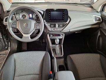 Car image 12