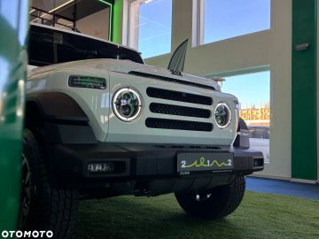 Car image 37