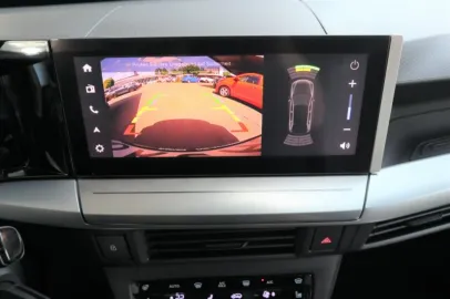 Car image 29