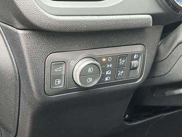 Car image 36