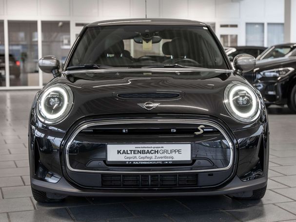 Mini Cooper SE Mini Yours Trim 135 kW image number 6