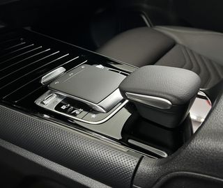 Car image 38