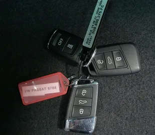 Car image 38