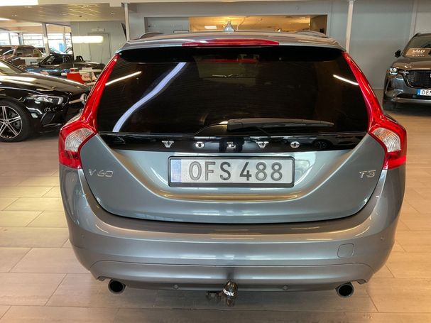 Volvo V60 T3 Kinetic 112 kW image number 5