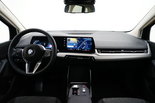 BMW 220i Active Tourer 125 kW image number 4