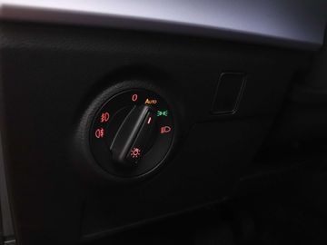 Car image 36