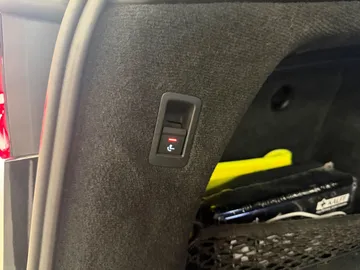 Car image 39