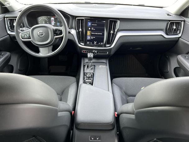 Volvo V60 D3 Momentum 110 kW image number 4