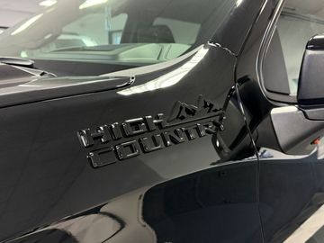 Car image 36