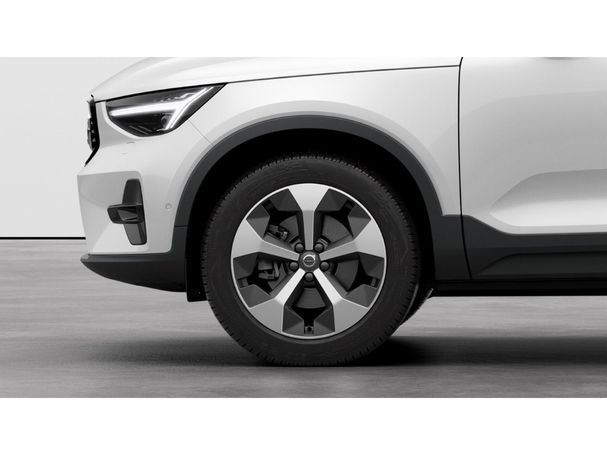 Volvo XC40 B3 Plus Dark 120 kW image number 4