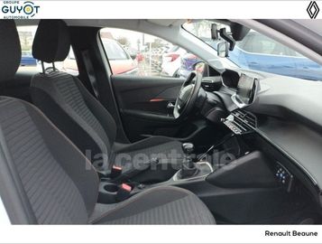 Car image 30