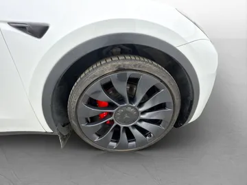 Car image 33