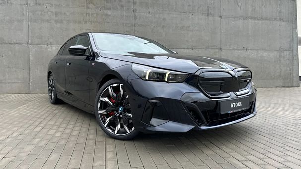 BMW i5 M60 xDrive 440 kW image number 2