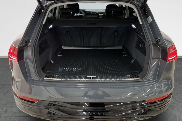 Audi Q8 55 e-tron 300 kW image number 5