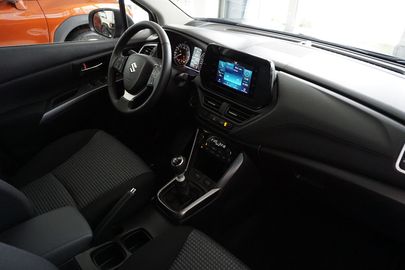 Car image 13