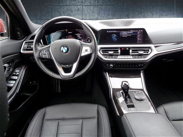 BMW 330 e Luxury Line 215 kW image number 9