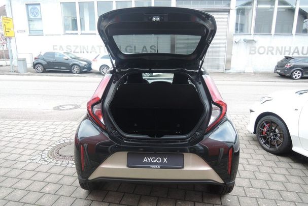 Toyota Aygo X 53 kW image number 4