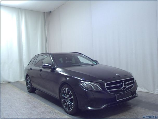 Mercedes-Benz E 220 d T Avantgarde 143 kW image number 2