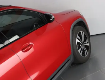 Car image 38