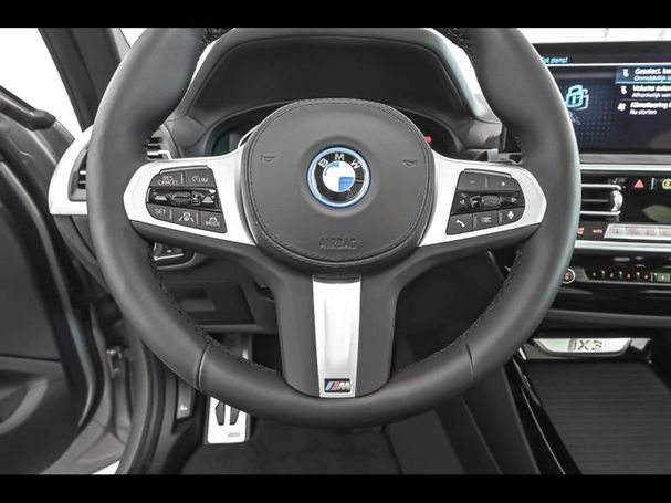 BMW iX3 M Sport 210 kW image number 8