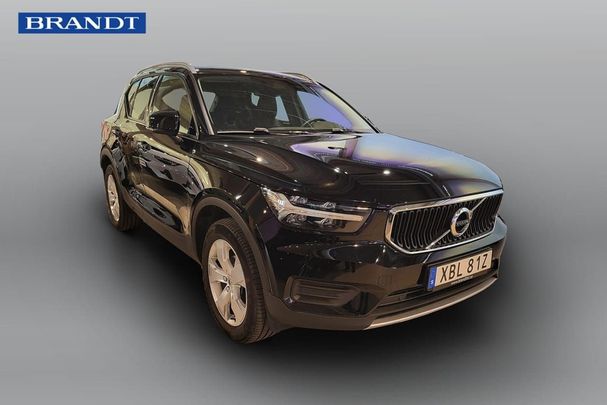 Volvo XC40 T2 Momentum 95 kW image number 2