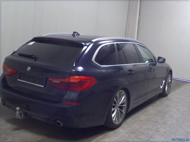 BMW 530d Touring 195 kW image number 4