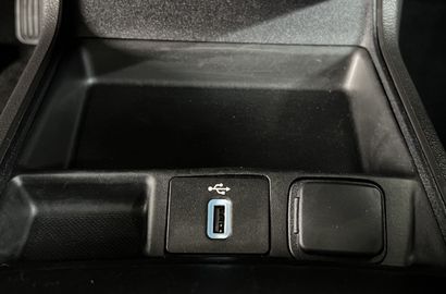 Car image 31