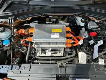Car image 26