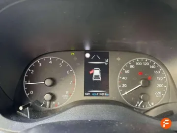 Car image 19