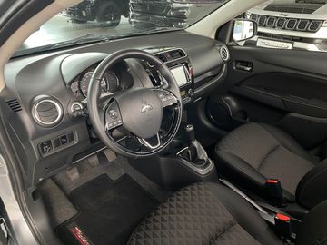 Car image 10