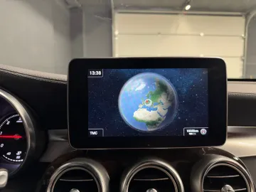 Car image 33