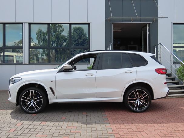 BMW X5 M50i xDrive 390 kW image number 26