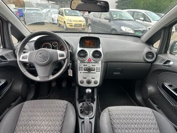 Car image 11