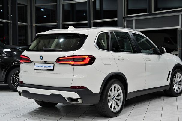 BMW X5 xDrive40i 250 kW image number 12