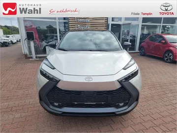 Car image 24