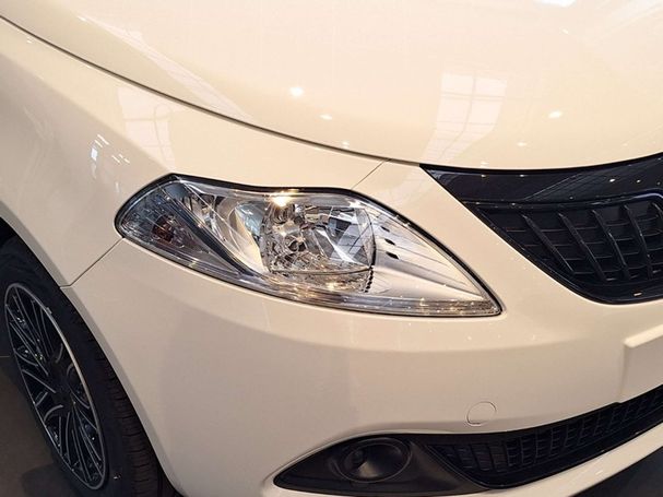 Lancia Ypsilon 51 kW image number 18