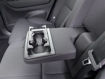 Car image 49
