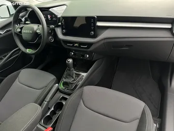 Car image 34