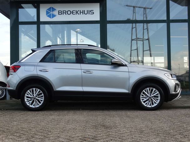 Volkswagen T-Roc 1.0 TSI T-Roc 81 kW image number 8