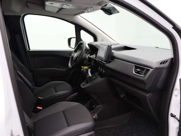 Car image 26