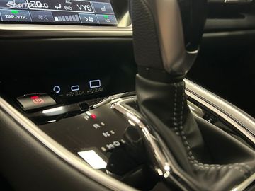 Car image 36