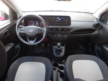 Car image 11