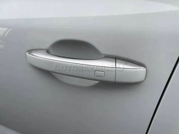 Car image 31