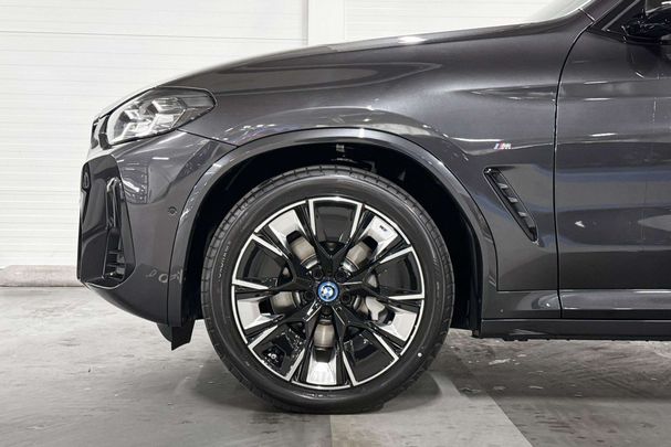 BMW iX3 M Sport 210 kW image number 4