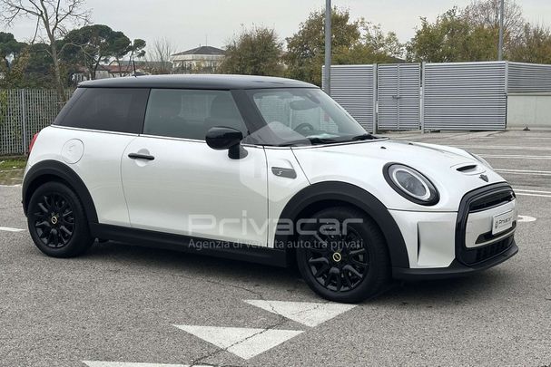 Mini Cooper SE Resolute 135 kW image number 2